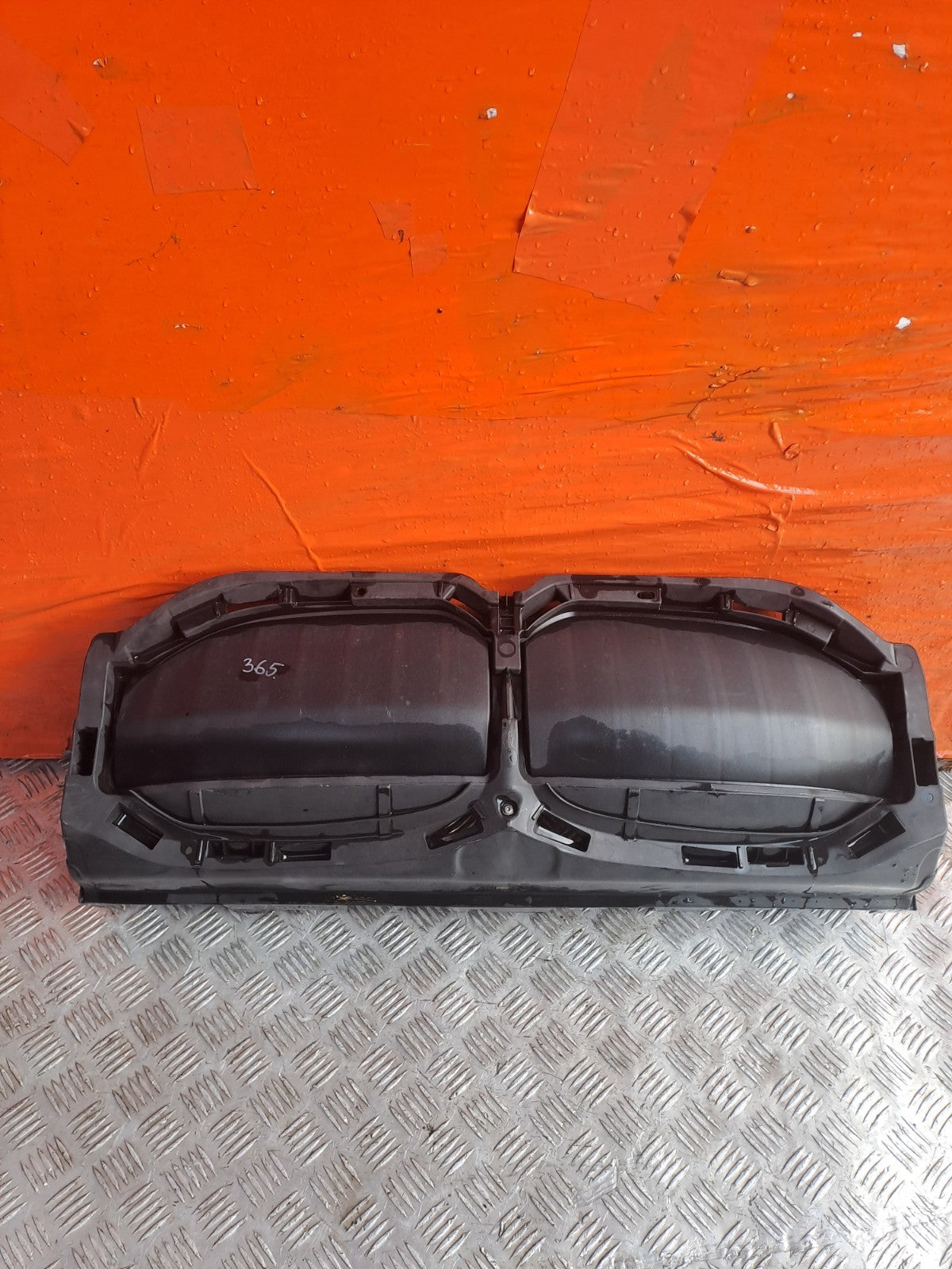 ebay-src:https://i.ebayimg.com/00/s/mtywmfgxmjaw/z/3~saaeswl01qirlk/$_57.jpg
