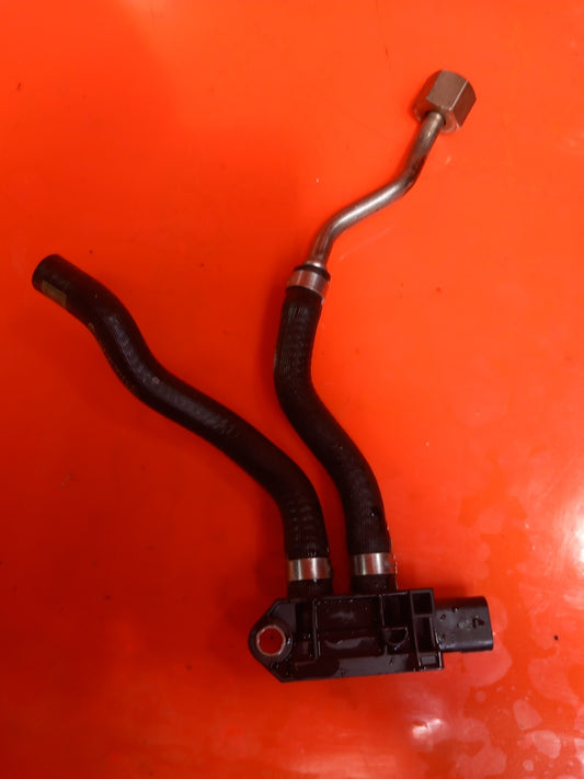 2025 Mercedes GLE W167 AMG Sensor A0009057413 Warranty A397 - Image 2