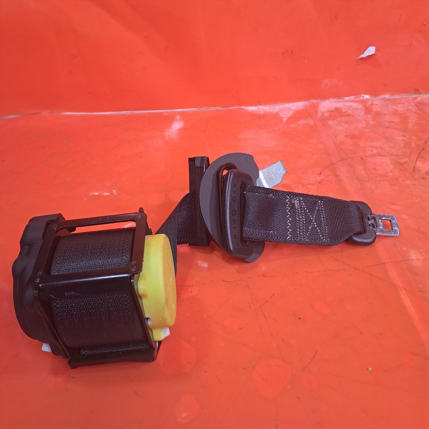 ✅Ford Galaxy Zetec 2017 2.0 Diesel Rear Centre 2rd Row Seat Belt EM2B-U613E58-AE - Image 11