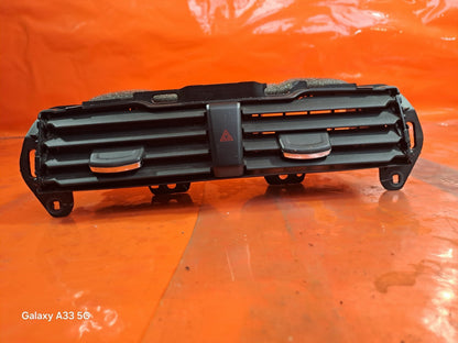✅FORD MONDEO TITANIUM 2.0 DIESEL 2015 DASHBOARD CENTRE AIR VENT DS7319K617AUW - Image 3