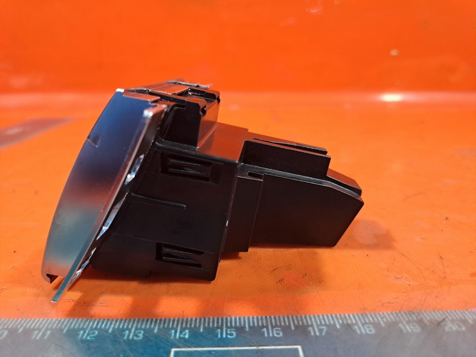 ebay-src:https://i.ebayimg.com/00/s/mtiwmfgxnjaw/z/wx8aaoswsbfnqok8/$_57.jpg