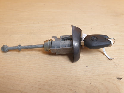 Vauxhall Corsa 2021  Barrel Door Lock Switch w/Key - Image 1