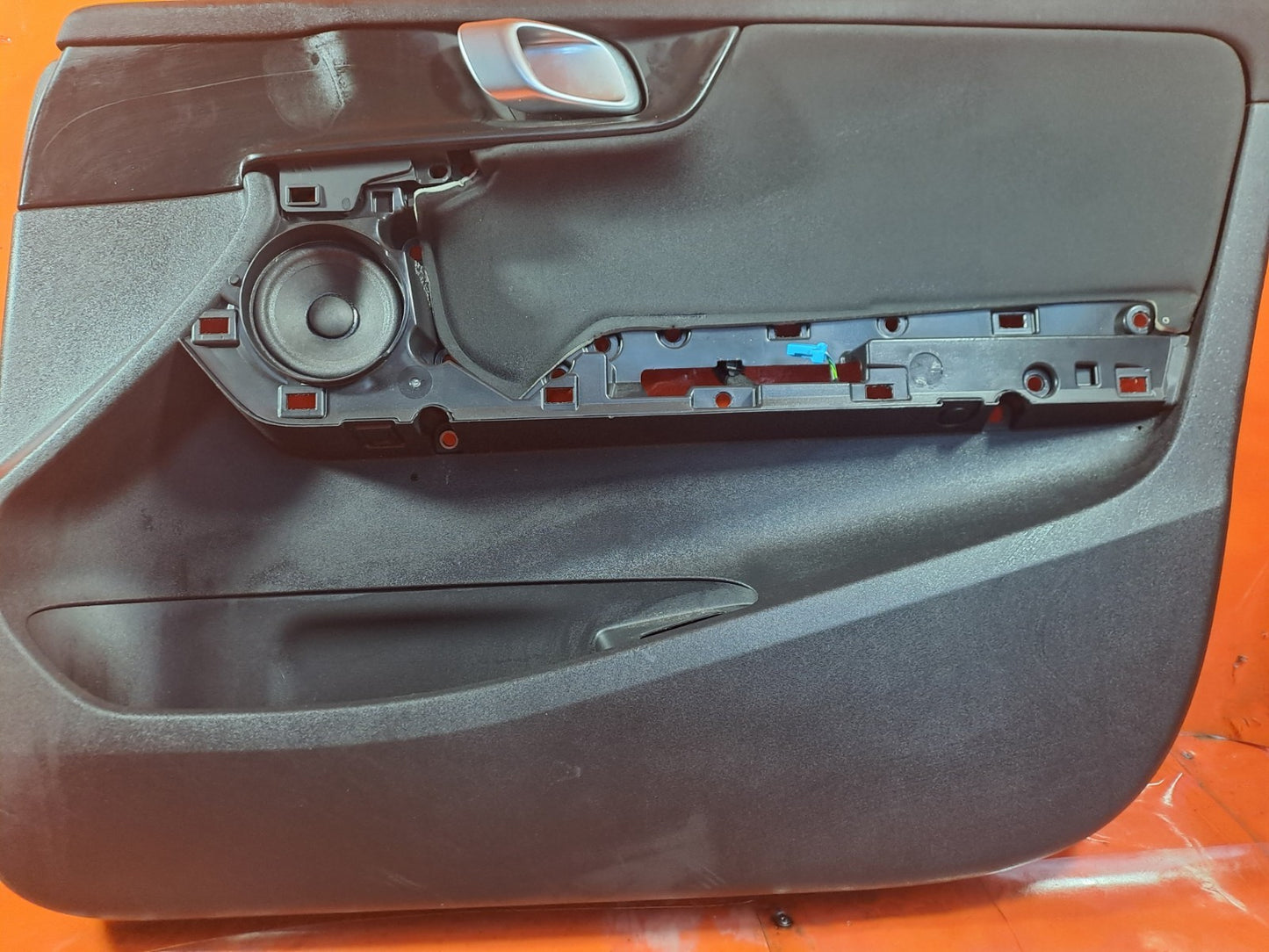 ebay-src:https://i.ebayimg.com/00/s/mtiwmfgxnjaw/z/bimaaeswcxppm-ig/$_57.jpg