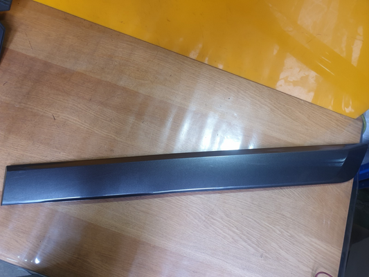 ✅2021 FORD TRANSIT CUSTOM V362 FRONT LEFT DOOR MOULDING TRIM GREY BK21V20781 - Image 1