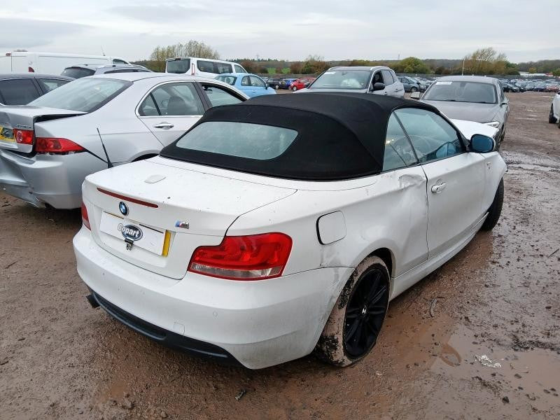 ✅BMW E88 118D M SPORT 2.0 DIESEL 2013 BREAKING PRICE PER WHEEL NUT ONLY WHITE - Image 1