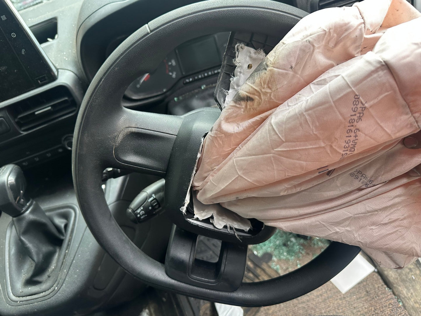 ✅Citroen Berlingo 650 1.5 Diesel 2020 Steering Wheel Warranty A381 - Image 1
