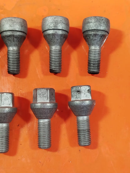 ✅RENAULT CLIO V 1.6 PETROL 2025 LOCKING WHEEL NUTS SET 8201724188 Warranty A331 - Image 4