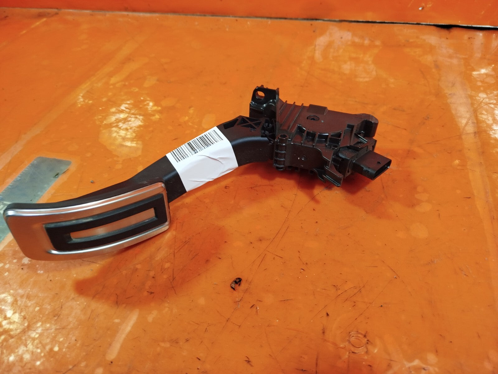 ebay-src:https://i.ebayimg.com/00/s/mtiwmfgxnjaw/z/3bmaaoswgxronh29/$_57.jpg