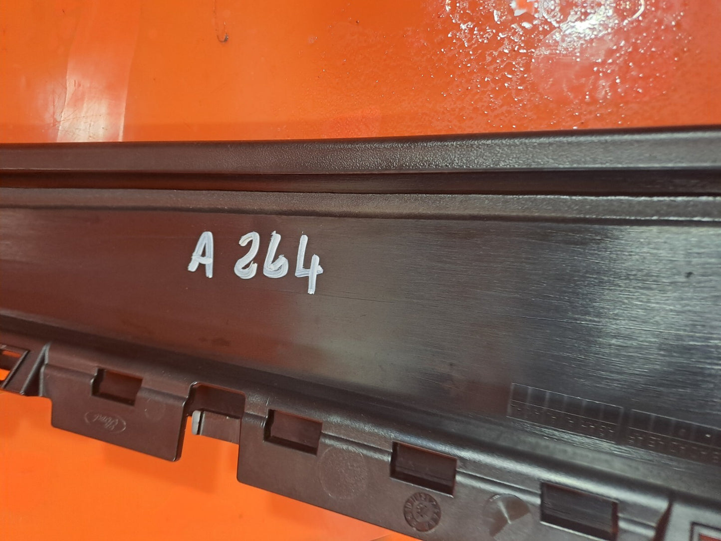 ✅FORD FOCUS ST 2.3 PETROL 2020 FRONT RIGHT DRIVER SIDE DOOR PILLAR TRIM Warranty - Image 4