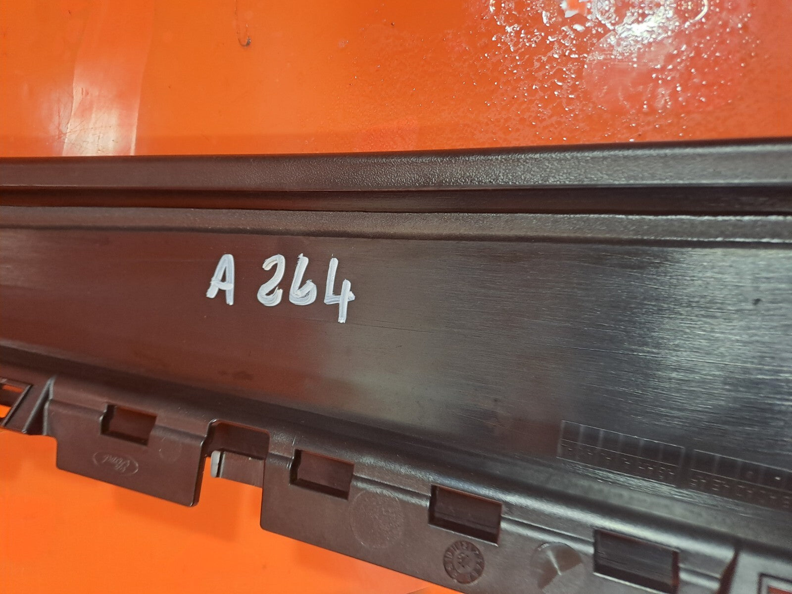✅FORD FOCUS ST 2.3 PETROL 2020 FRONT RIGHT DRIVER SIDE DOOR PILLAR TRIM Warranty - Image 4