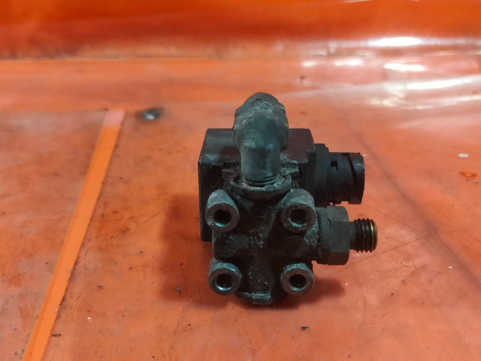 ebay-src:https://i.ebayimg.com/00/s/mtiwmfgxnjaw/z/84saaeswzbdpasfq/$_57.jpg