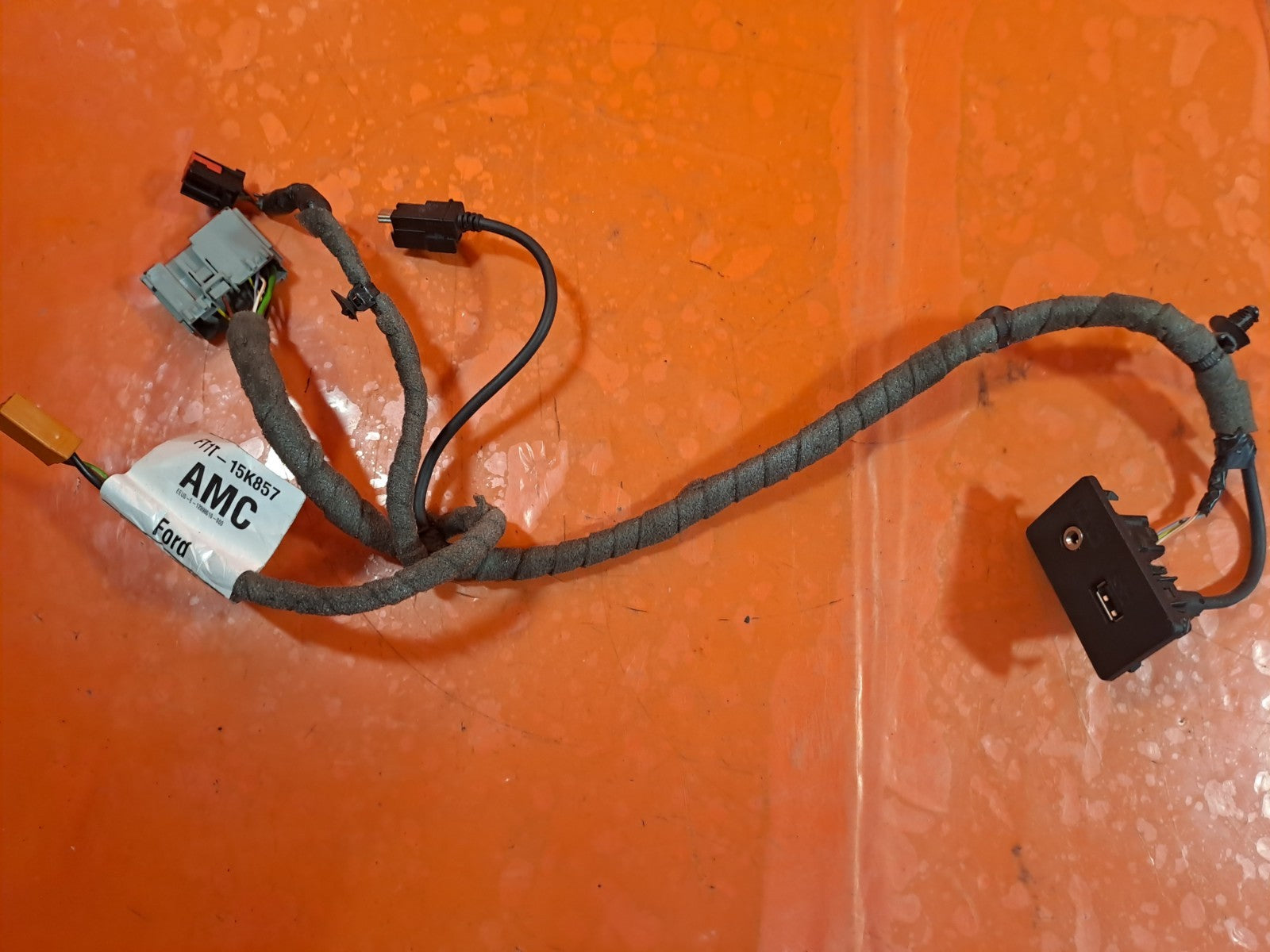 ✅FORD TRANSIT CONNECT 1.6 DIESEL 2015 USB AUX WIRING LOOM FT1T15K857AMC Warranty - Image 1
