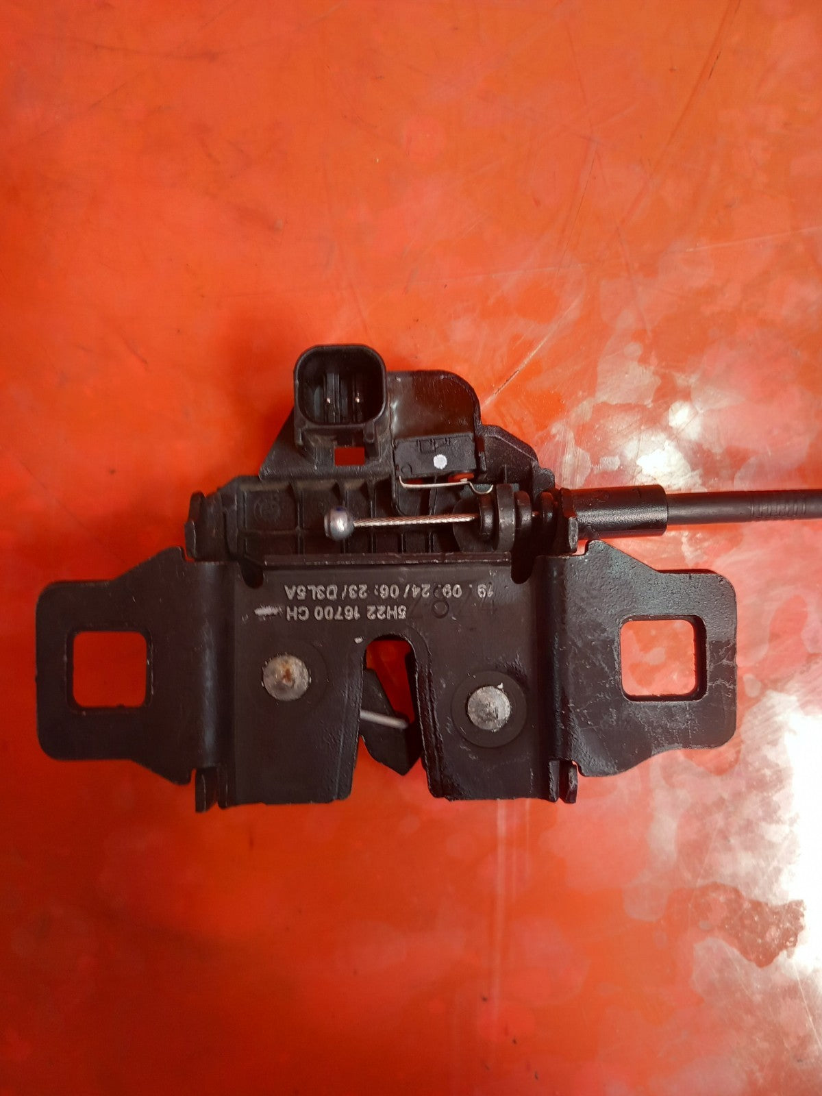 Land Rover Defender L663 3.0 Diesel 2025 Bonnet Catch Latch Lock 5H2216700CH - Image 6