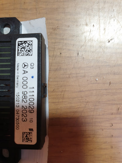 MERCEDES C CLASS C220 W204 2013 Control Relay Module A0009822023 Warranty A167 - Image 3
