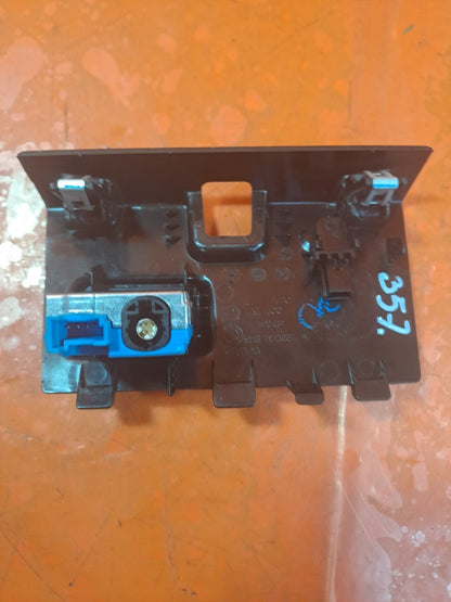 ✅BMW G20 320I M SPORT 2.0 PETROL 2021 CENTRE CONSOLE USB SOCKET PORT 7943067 - Image 10