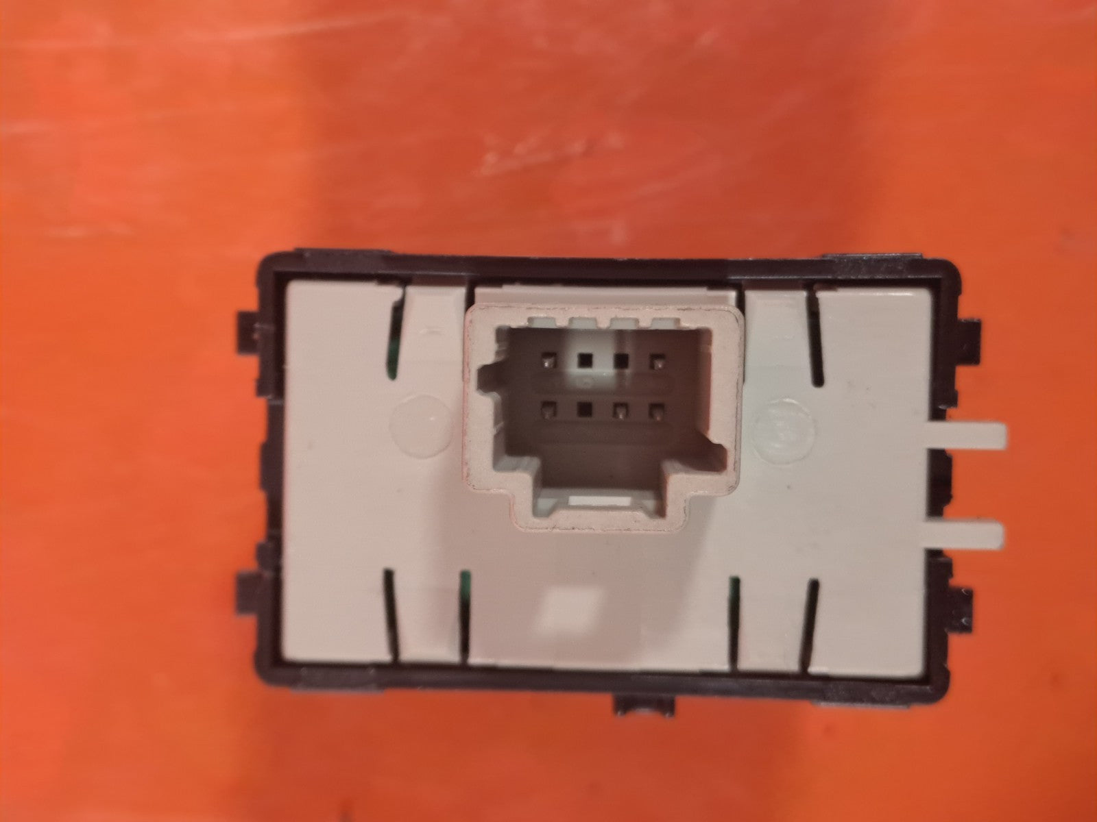 ebay-src:https://i.ebayimg.com/00/s/mtiwmfgxnjaw/z/2akaaeswe3hpmvyh/$_57.jpg