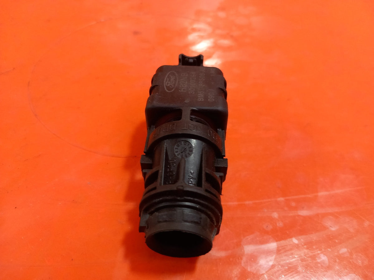ebay-src:https://i.ebayimg.com/00/s/mtiwmfgxnjaw/z/pgeaaeswbavqvwqv/$_57.jpg