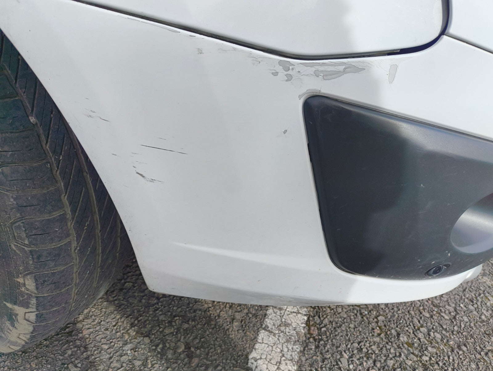✅Ford Tourneo Custom 2.2 Diesel 2015 Front Bumper Bare White Scratches A377 - Image 6