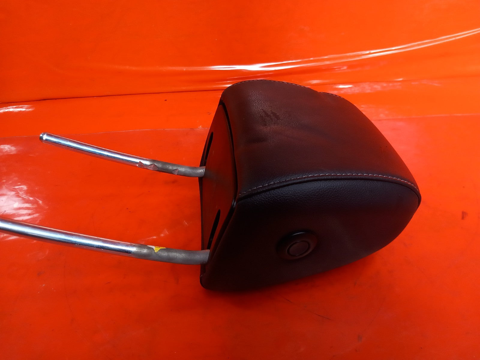Ford B-Max Titanium 1.0 Petrol 2014 Front Headrest Warranty A285 - Image 4