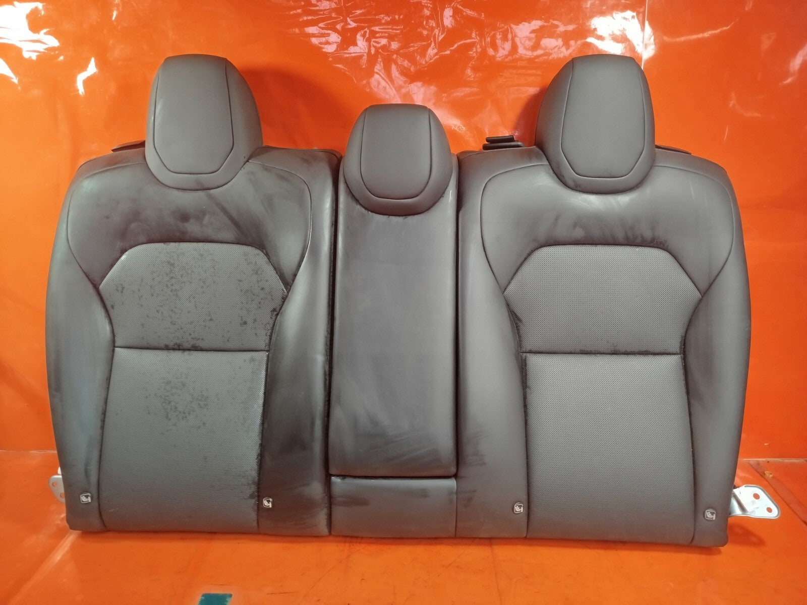 ✅TESLA MODEL 3 LONG 2024 REAR LEATHER TOP BENCH SEAT 1800020-C3-B 1800010-C3-B - Image 2