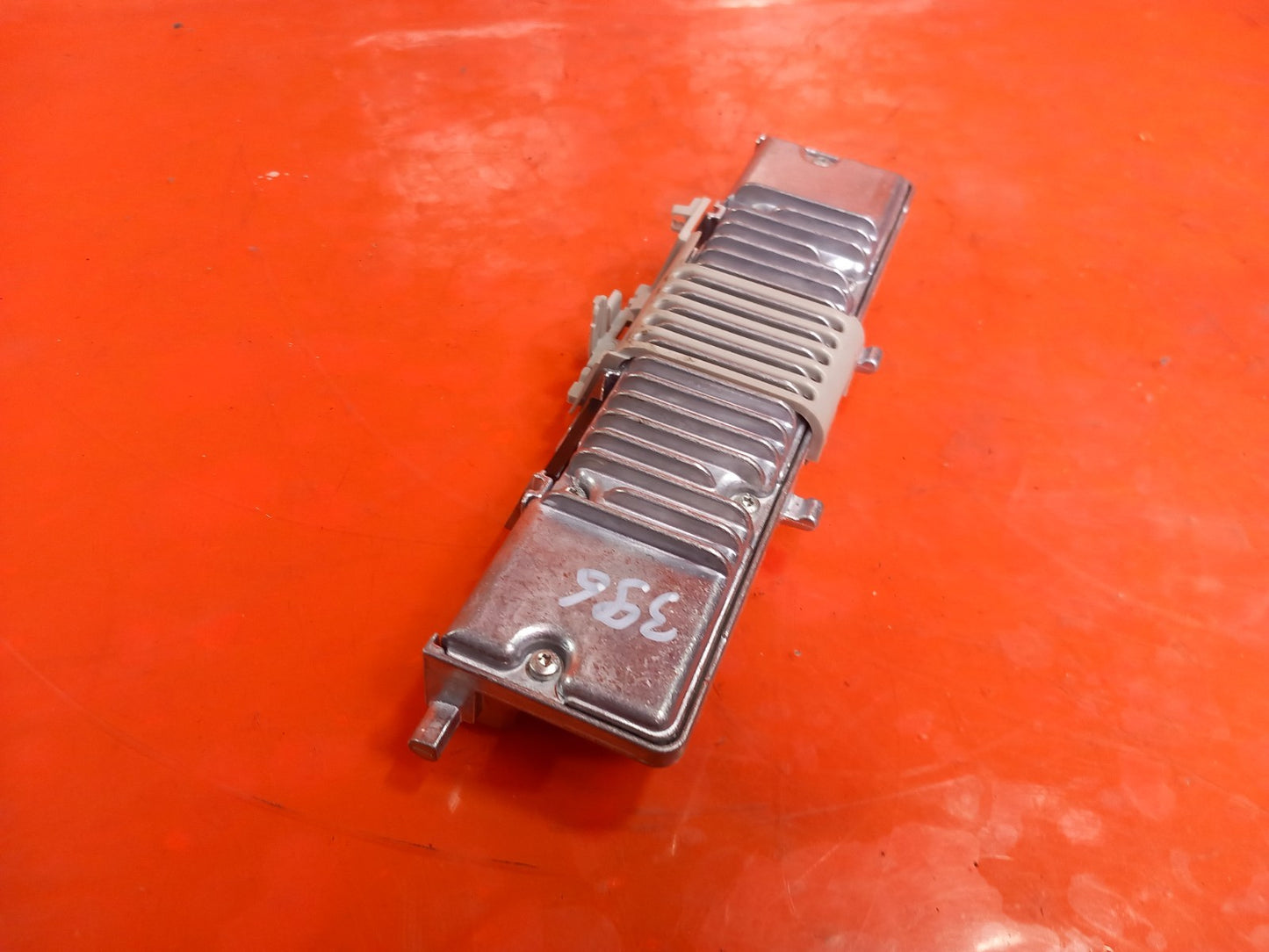 2025 Land Rover Defender L663 Front Windscreen Lane Assist Camera R8E2-14F404-AC - Image 6