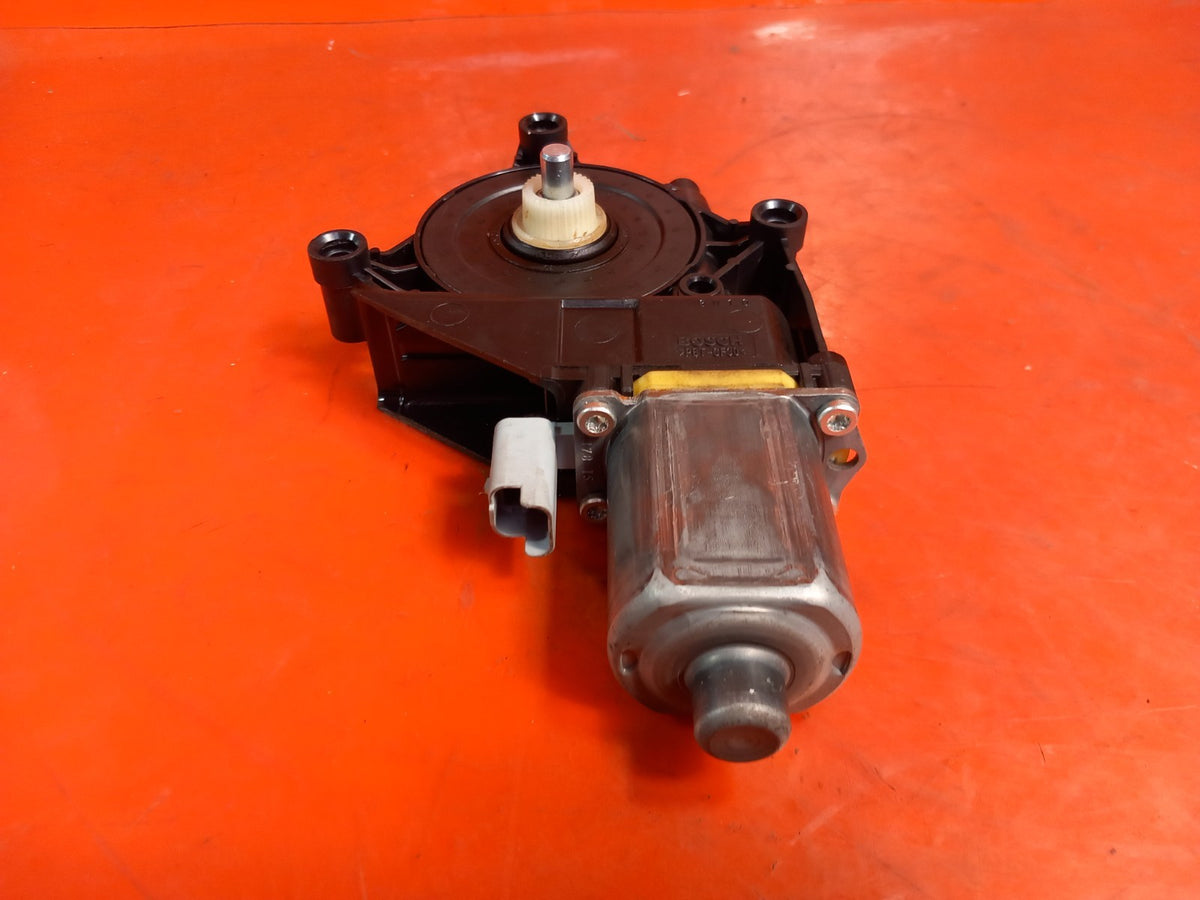 ebay-src:https://i.ebayimg.com/00/s/mtiwmfgxnjaw/z/jl0aaesw5b5qhffs/$_57.jpg