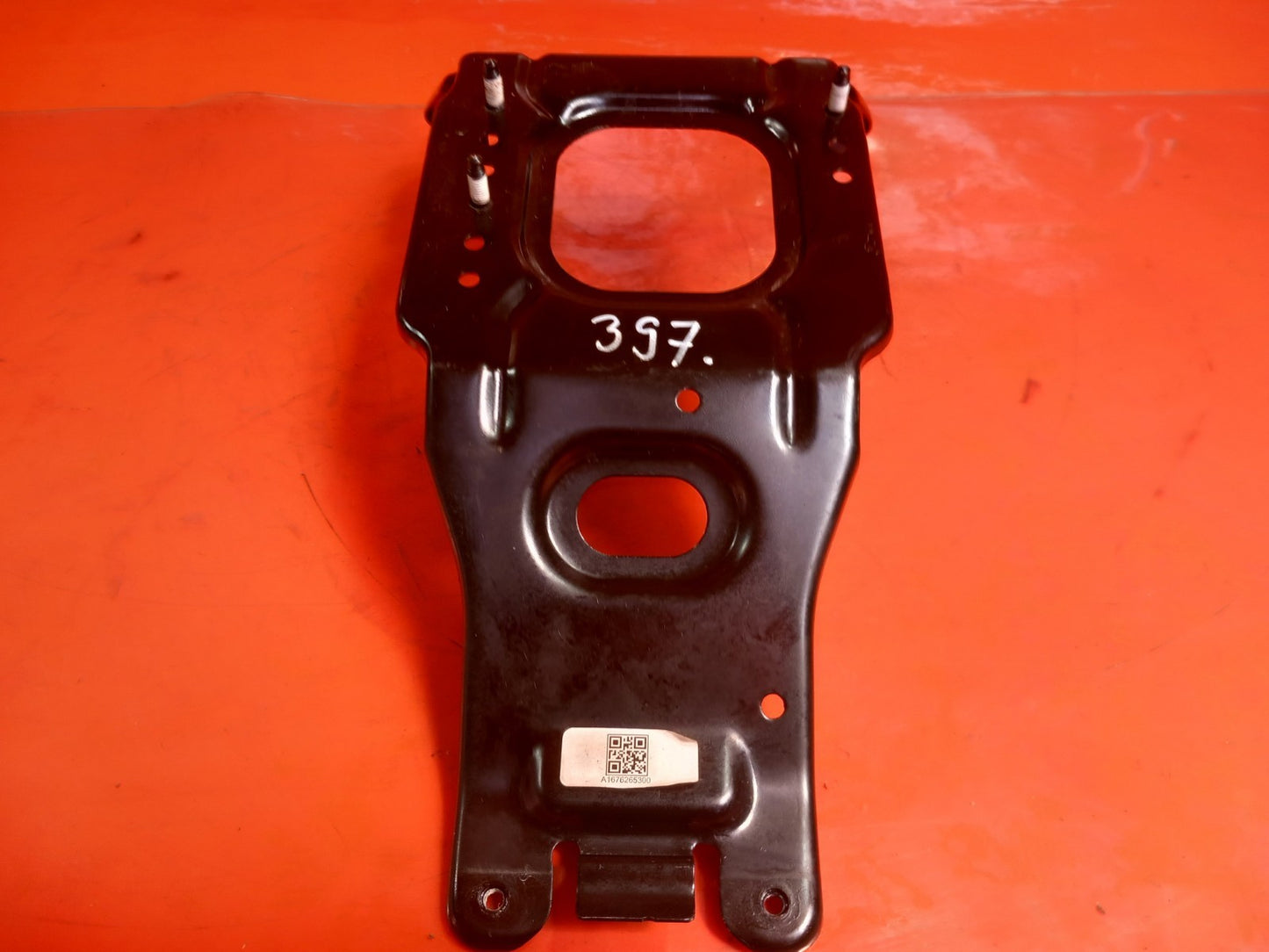 Mercedes Gle 450D AMG 3.0 Diesel 2025 Front Distance Radar Sensor Bracket A397 - Image 3