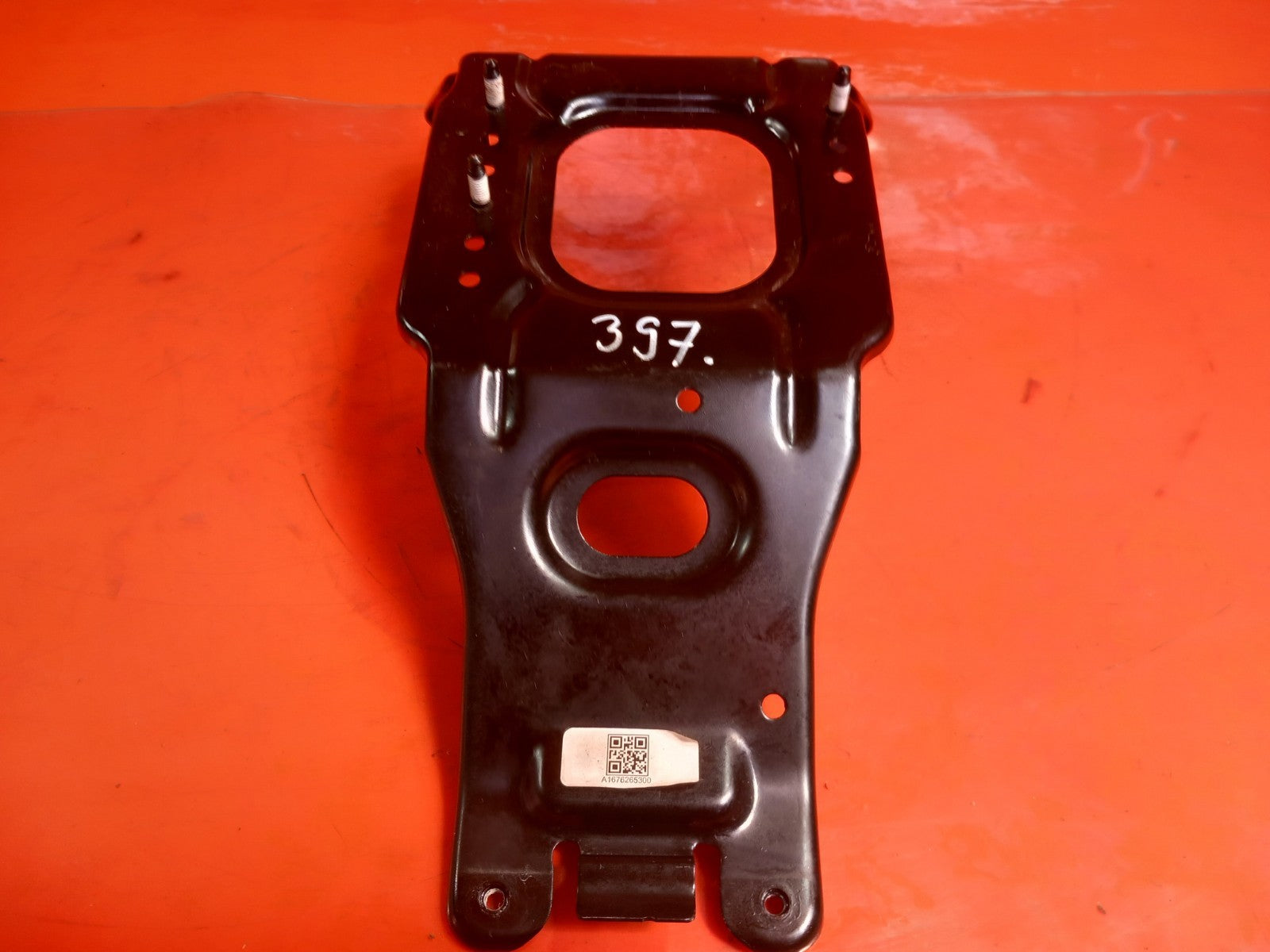 Mercedes Gle 450D AMG 3.0 Diesel 2025 Front Distance Radar Sensor Bracket A397 - Image 3