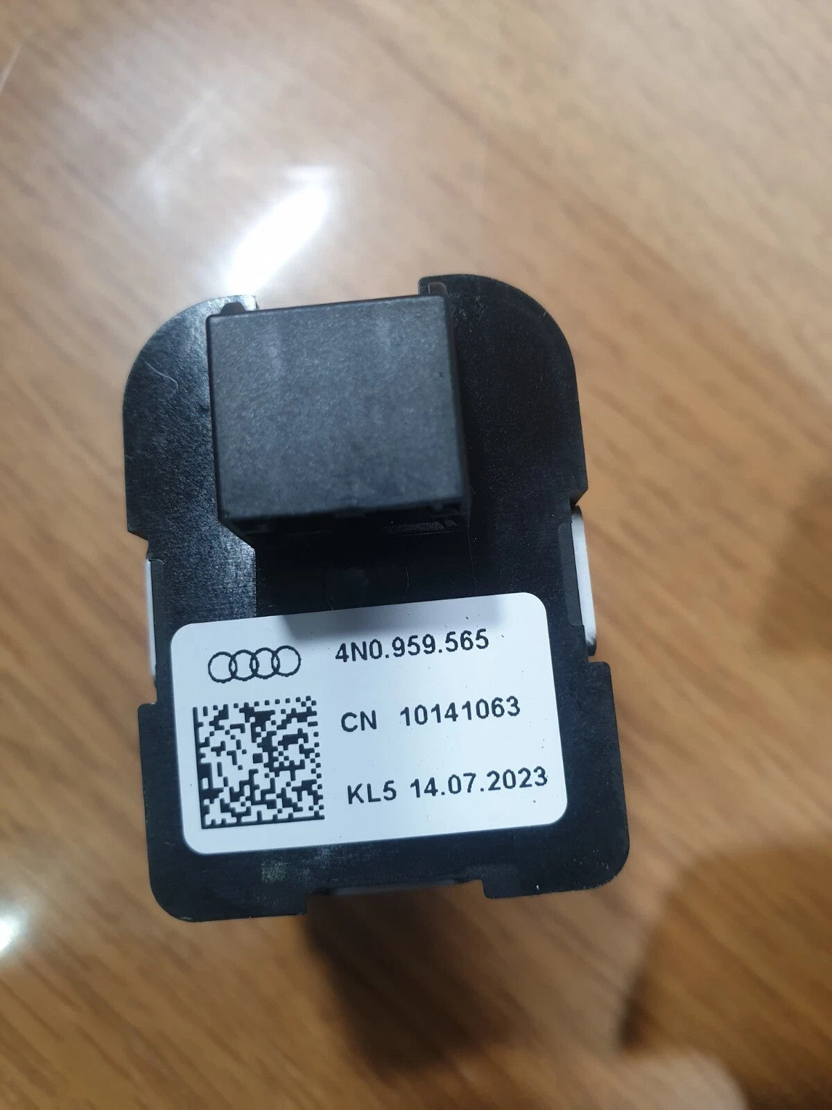 ebay-src:https://i.ebayimg.com/00/s/mtywmfgxmjaw/z/m6iaaesw-~fqkrgq/$_57.jpg