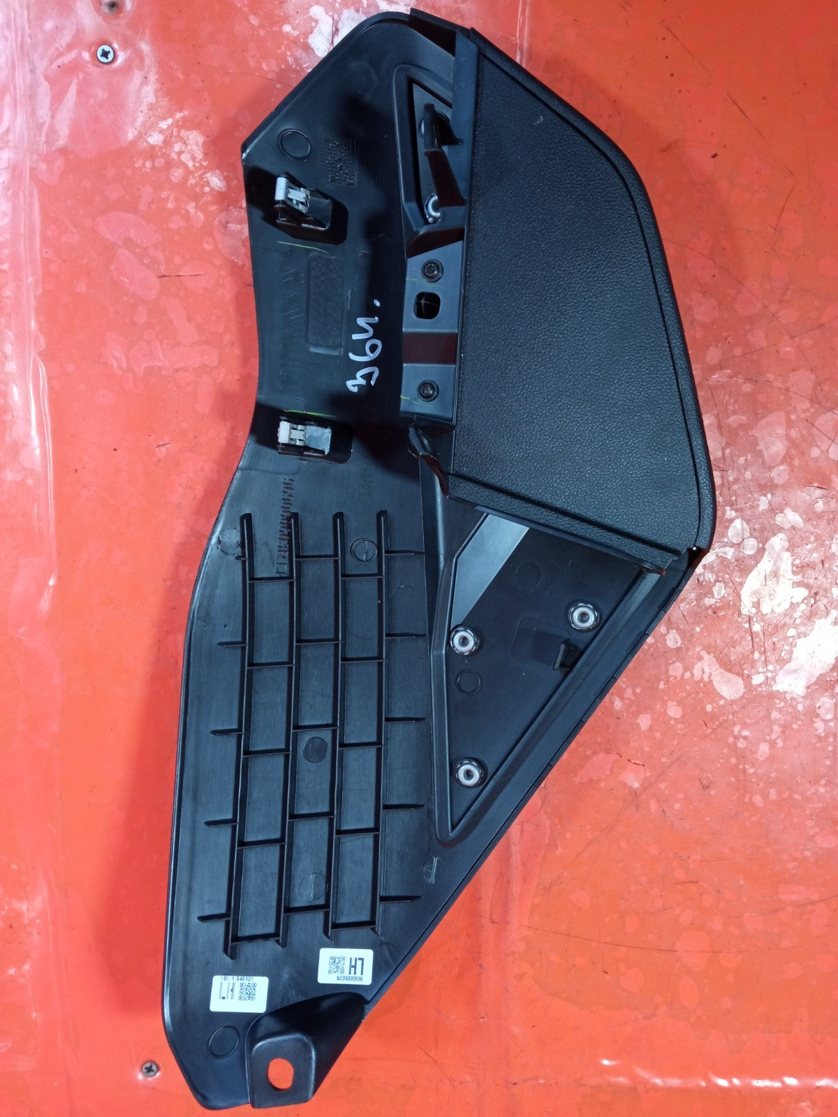 ✅2024 Dacia Duster Journey Centre Console Trim Left 689211548R + Warranty A364 - Image 3