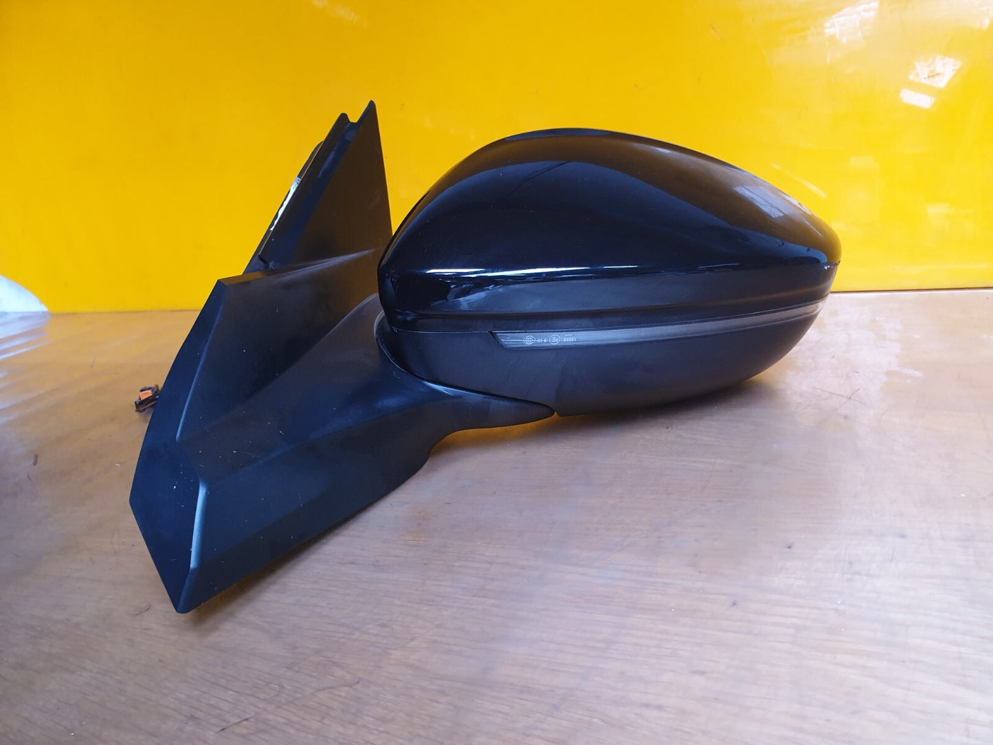 ebay-src:https://i.ebayimg.com/00/s/mtiwmfgxnjaw/z/juuaaoswtetmh82f/$_57.jpg