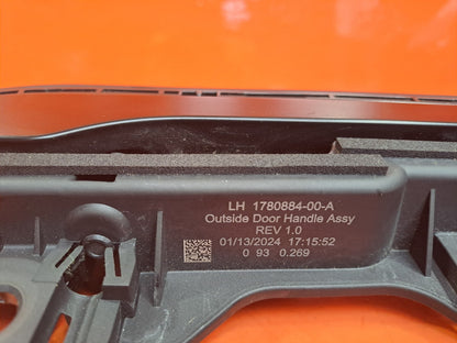 TESLA MODEL 3 LONG 2024 FRONT LEFT EXTERIOR DOOR HANDLE 1780884-00-A Warranty - Image 11