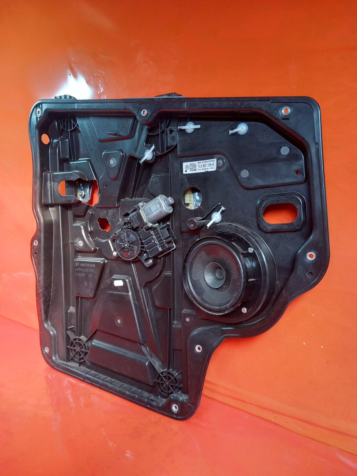 VW Transporter T30 2.0 Diesel 2021 Front Left Window Regulator 7L2837729H A410 - Image 11