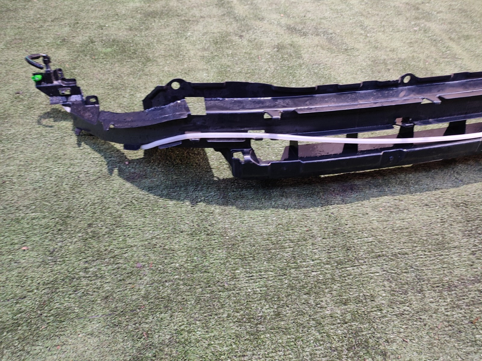 ✅LAND ROVER DISCOVERY SPORT L550 2.0 DIESEL 2016 FRONT BUMPER BRACKET FK7217E778 - Image 2