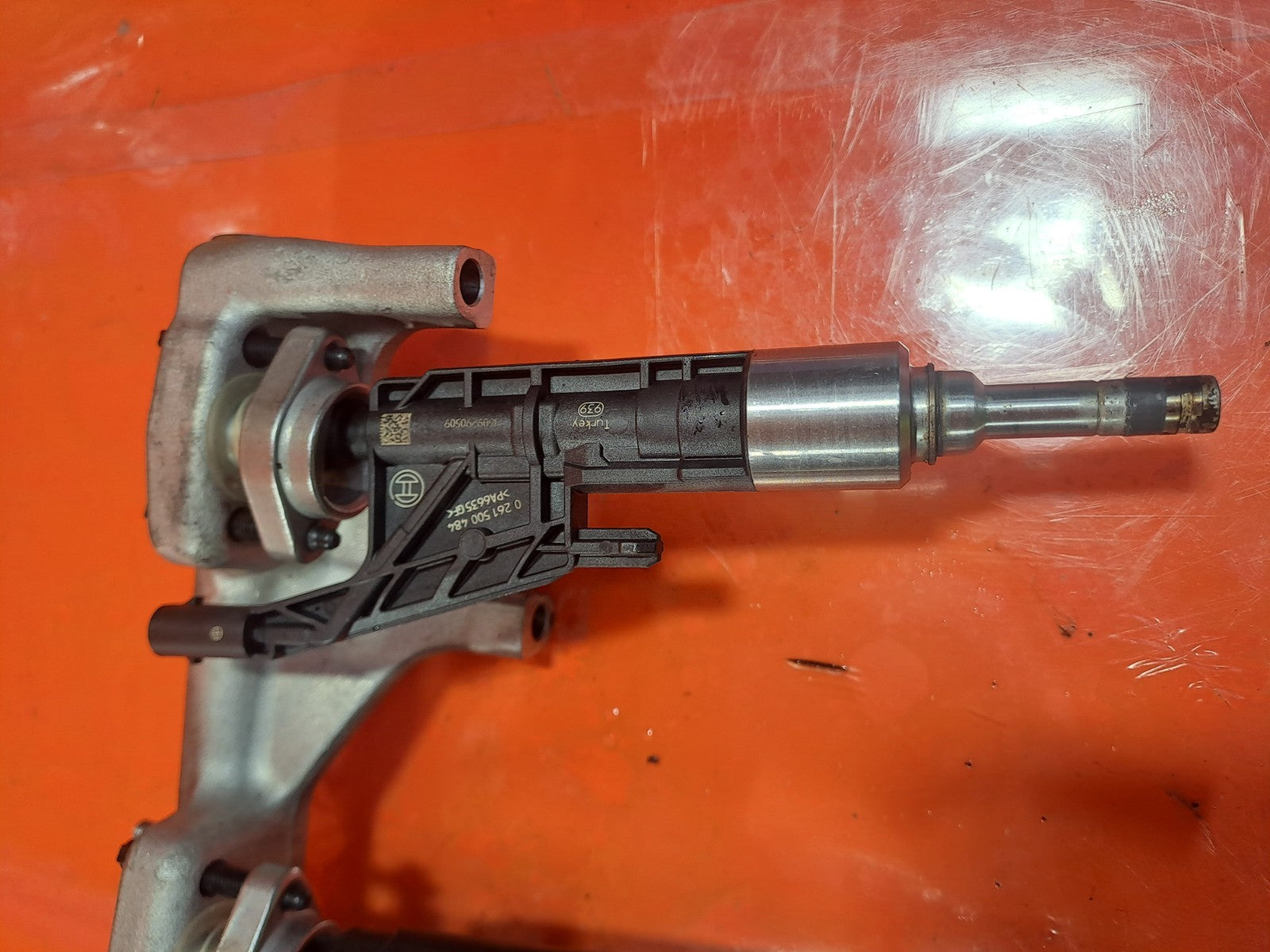 ✅2016 BMW 2 SERIES M240I F22 FUEL INJECTION RAIL 7643082 + WARRANTY A318 - Image 2