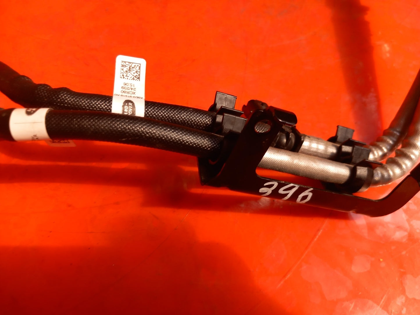 2025 Land Rover Defender L663 Fuel Pipe Line K6D3-9T518-AC Warranty A396 - Image 3