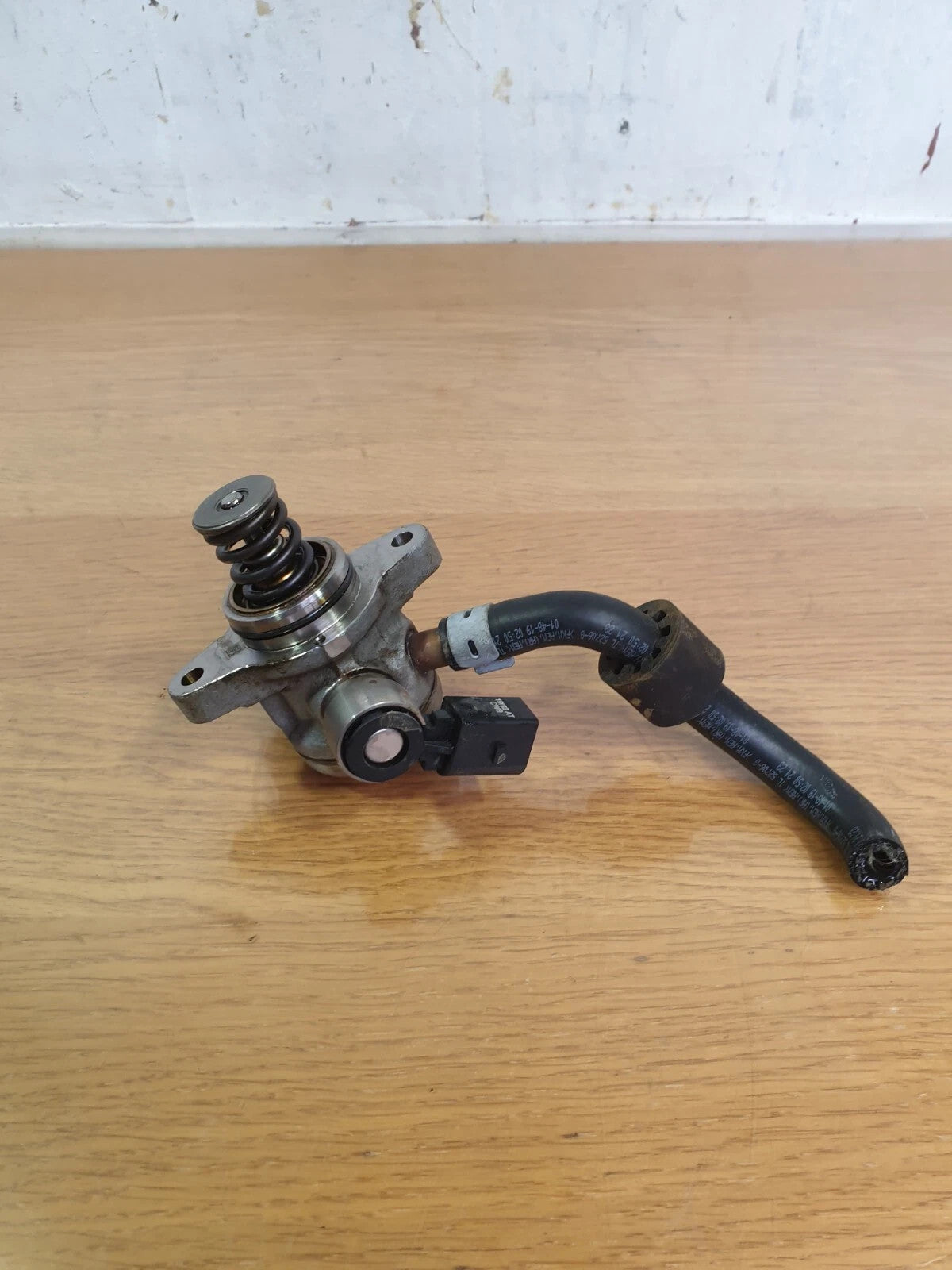 ebay-src:https://i.ebayimg.com/00/s/mtywmfgxmjaw/z/ew4aaeswfnrqf-om/$_57.jpg