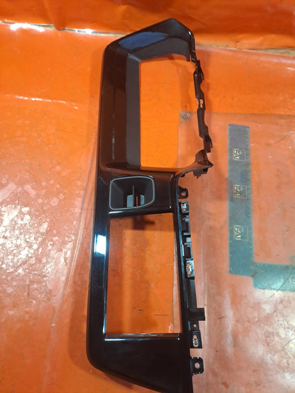 ebay-src:https://i.ebayimg.com/00/s/mtywmfgxmjaw/z/yf8aaeswd-5povo~/$_57.jpg