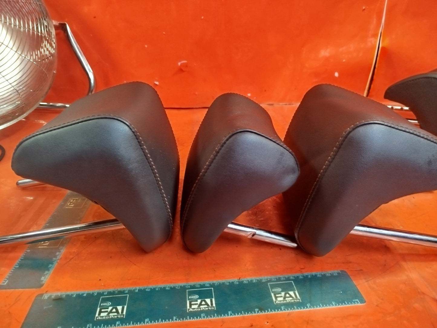 ✅CUPRA LEON VZ2 1.4 PETROL 2023 REAR LEATHER HEADRESTS Warranty A227 - Image 8
