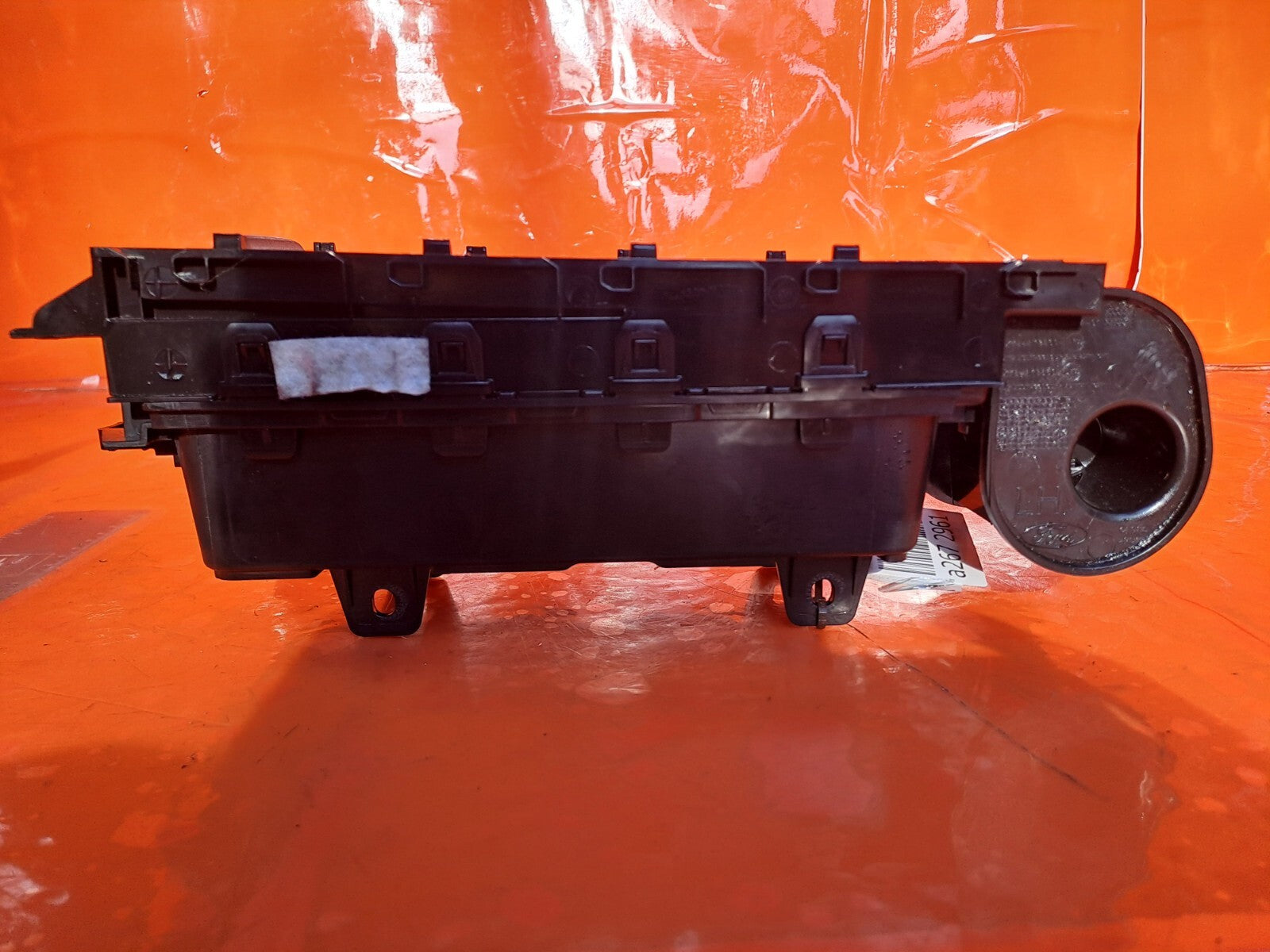 ✅FORD FOCUS ST-LINE 1.0 PETROL 2024 CENTRE CONSOLE STORAGE COMPARTMENT A267 - Image 7
