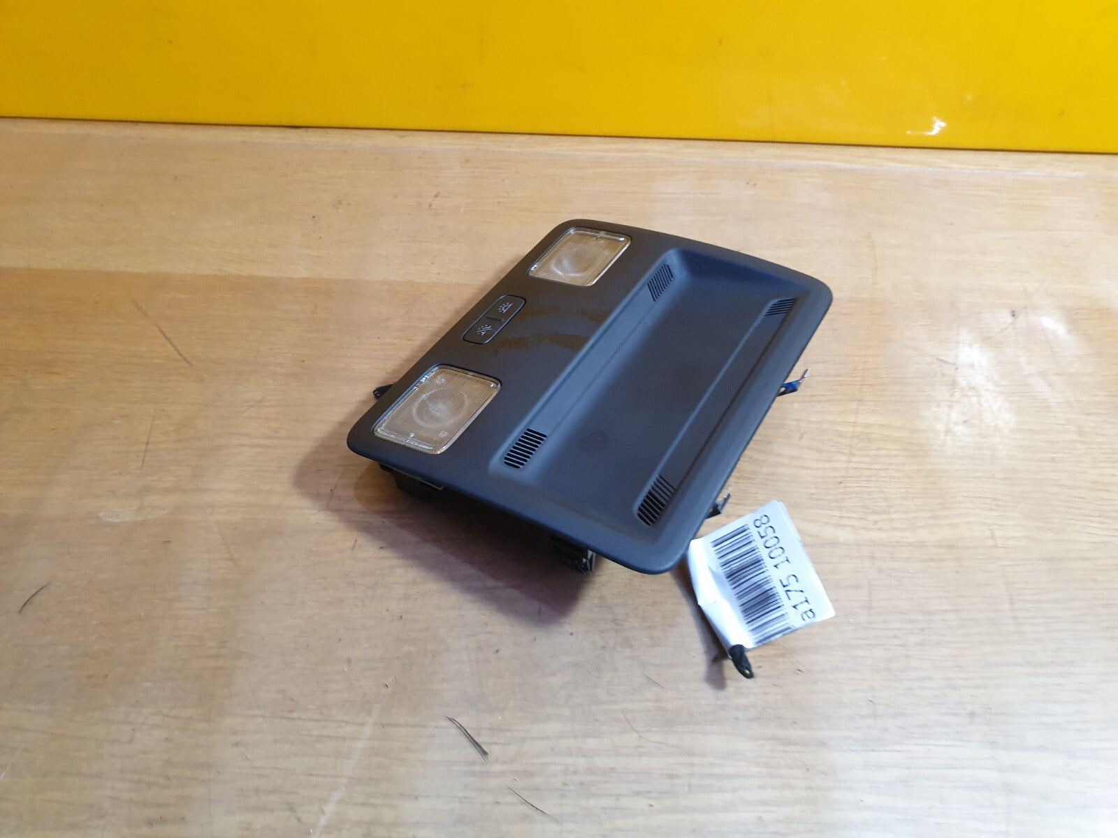 ebay-src:https://i.ebayimg.com/00/s/mtiwmfgxnjaw/z/tpcaaoswg1dmm64z/$_57.jpg