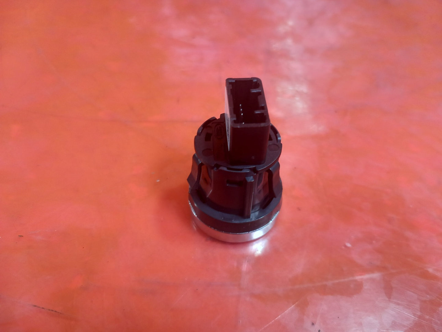 ebay-src:https://i.ebayimg.com/00/s/mtiwmfgxnjaw/z/gvwaaeswg5nqopbl/$_57.jpg