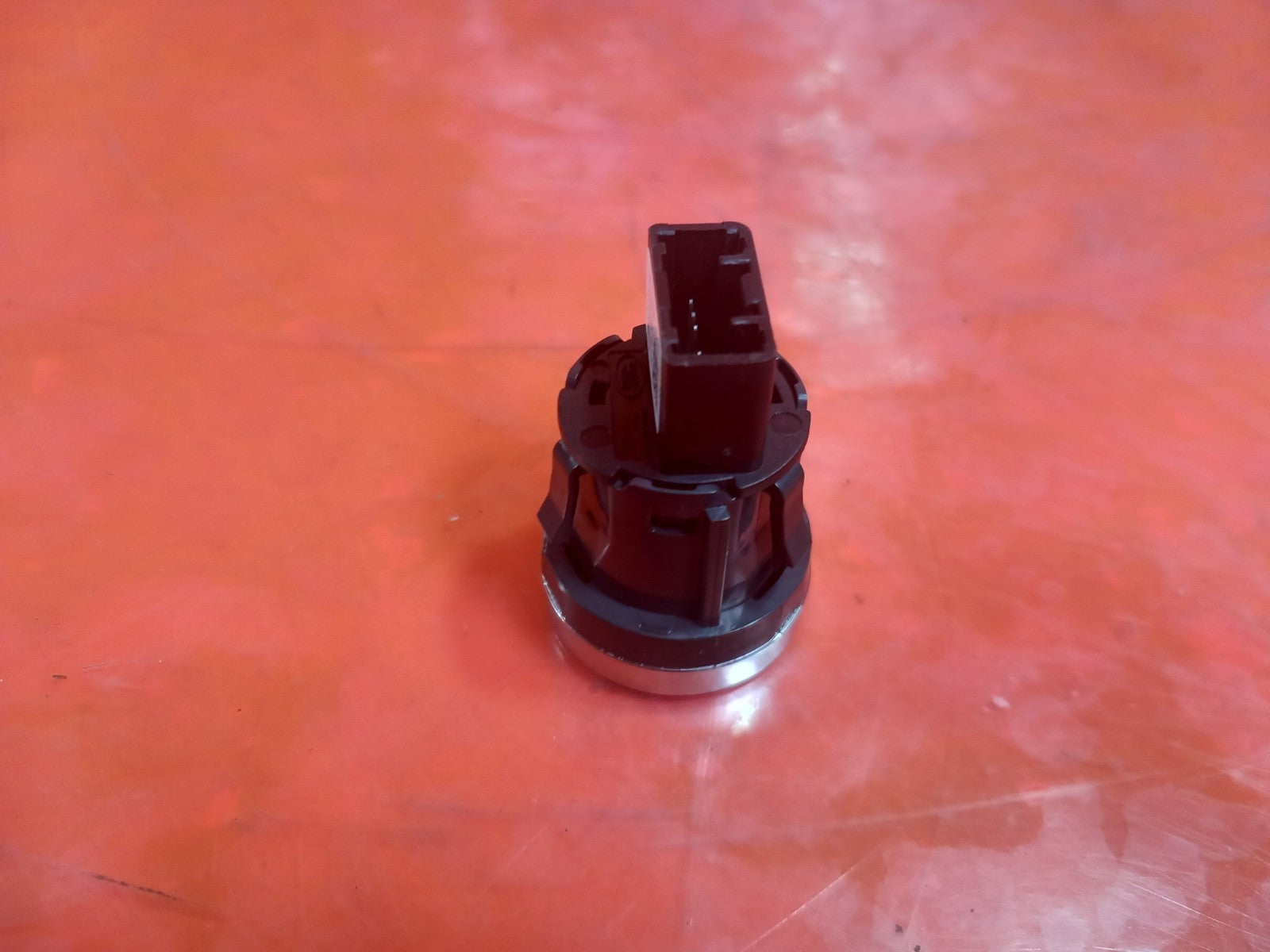 ebay-src:https://i.ebayimg.com/00/s/mtiwmfgxnjaw/z/gvwaaeswg5nqopbl/$_57.jpg