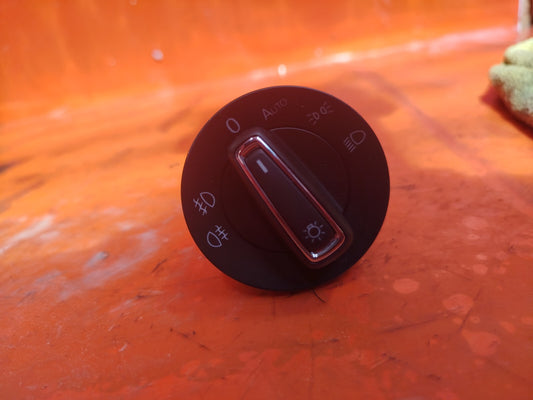 ✅SEAT ARONA FR 1.0 PETROL 2019 HEADLIGHT CONTROL SWITCH PANEL 5G0941431AF A217 - Image 2