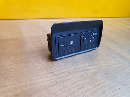 ✅2022 RANGE ROVER EVOQUE L551 TAILGATE RELEASE SWITCH L8D211654AA +WARRANTY A169 - Image 4