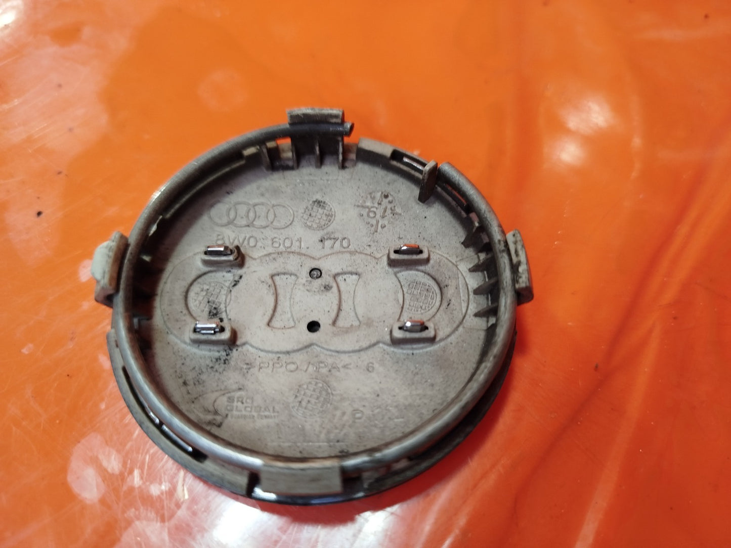 ✅AUDI Q2 ALLOY WHEEL CENTRE CAP COVER 8W0601170 + WARRANTY xAA - Image 4