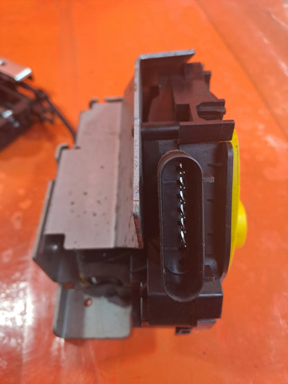 ebay-src:https://i.ebayimg.com/00/s/mtywmfgxmjaw/z/pu8aaeswe51pifu2/$_57.jpg