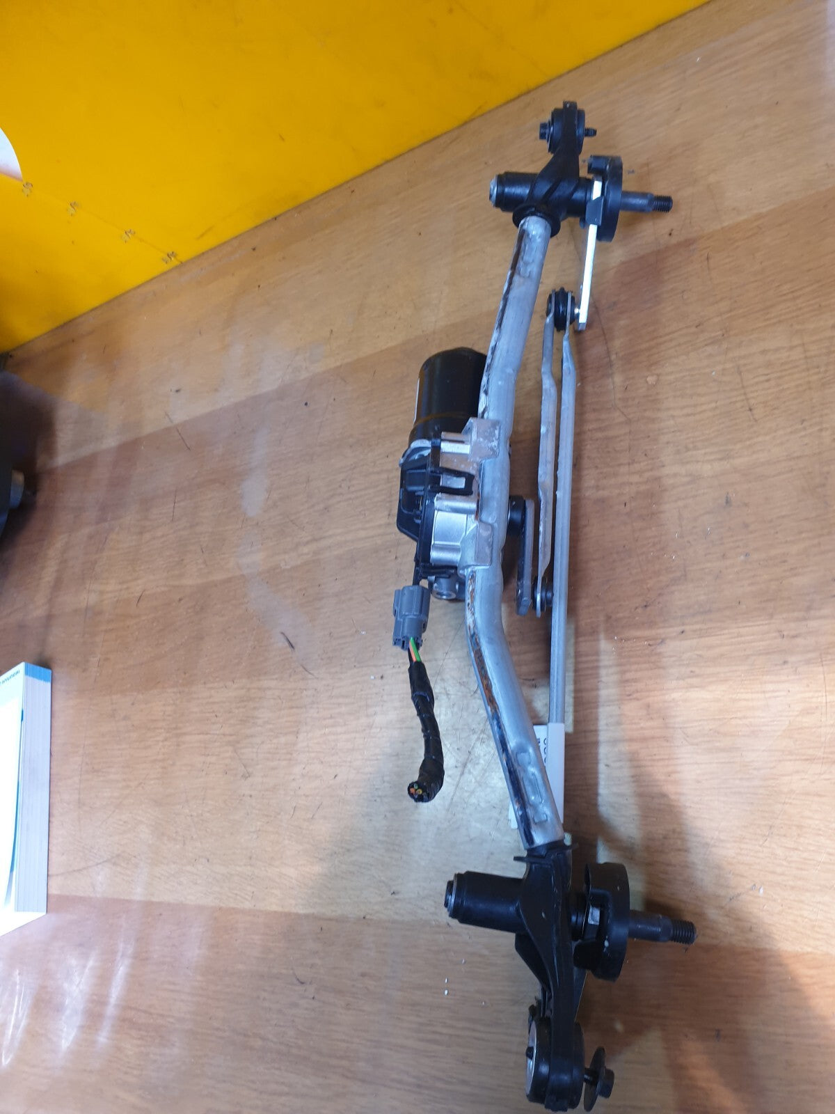 ebay-src:https://i.ebayimg.com/00/s/mtywmfgxmjaw/z/zkmaaoswb7zmqrij/$_57.jpg