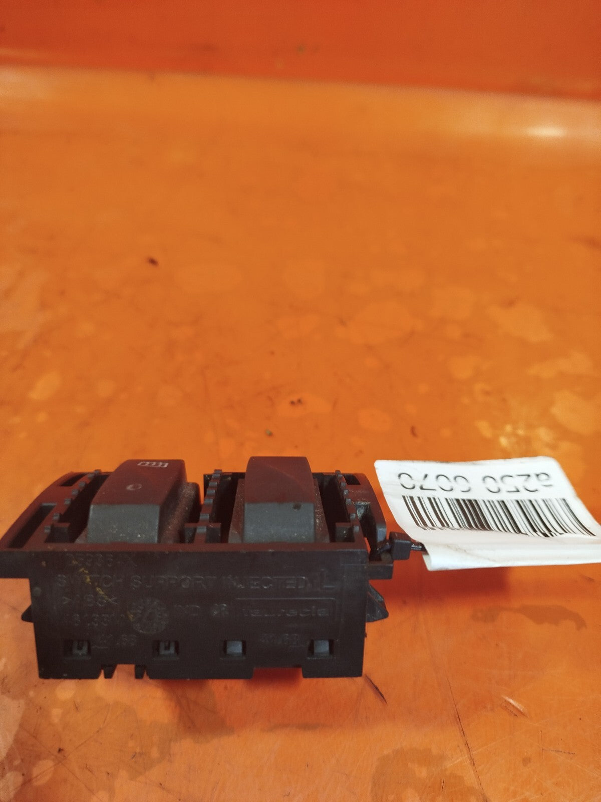 ✅2015 RENAULT TRAFIC MK3 SL27 HEATED WINSCREEN SWITCH BUTTON 1259364X + WARRANTY - Image 3