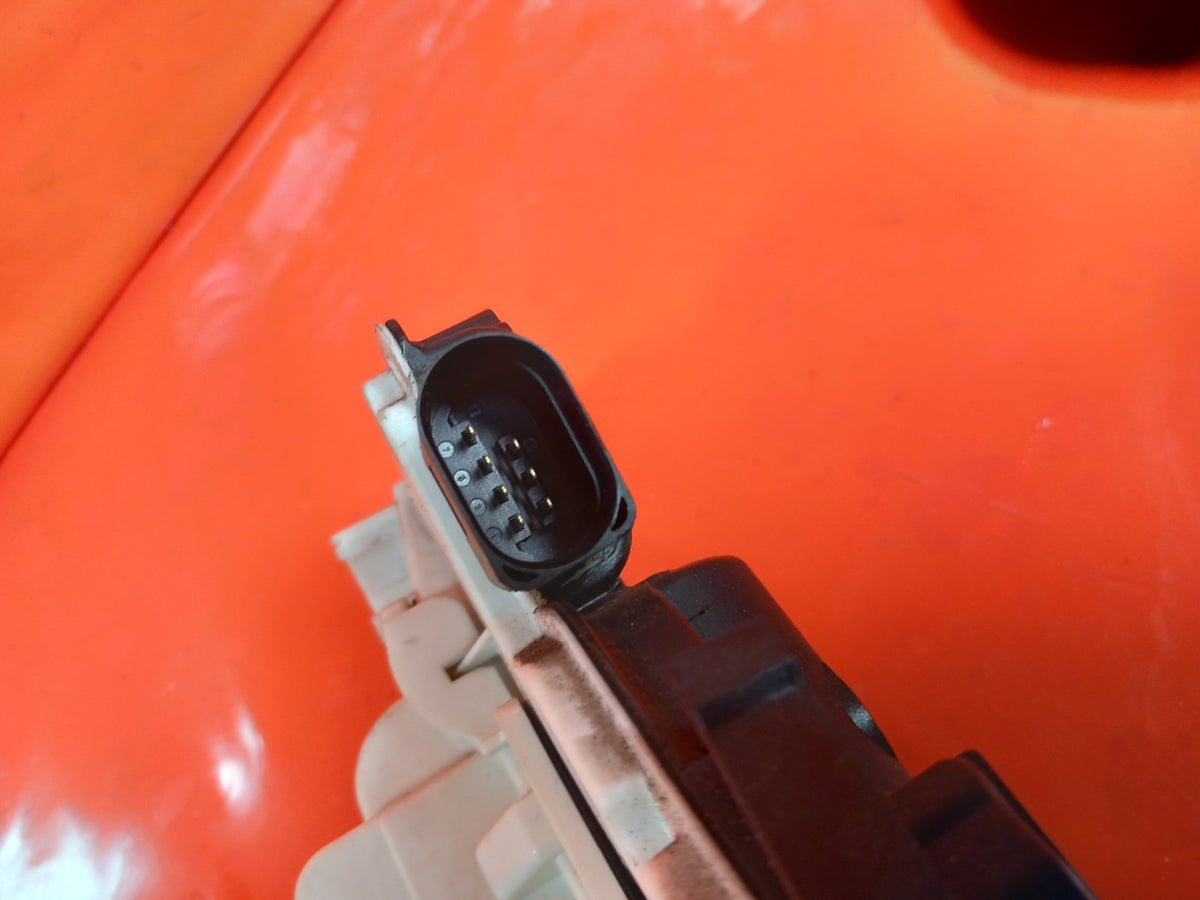ebay-src:https://i.ebayimg.com/00/s/mtiwmfgxnjaw/z/kriaaeswnm9qugnd/$_57.jpg